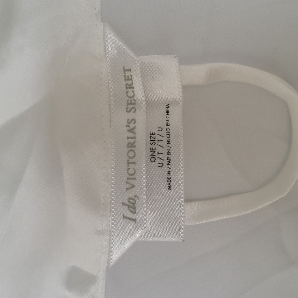 Victoria Secret Bridal Robe - Picture 3 of 9